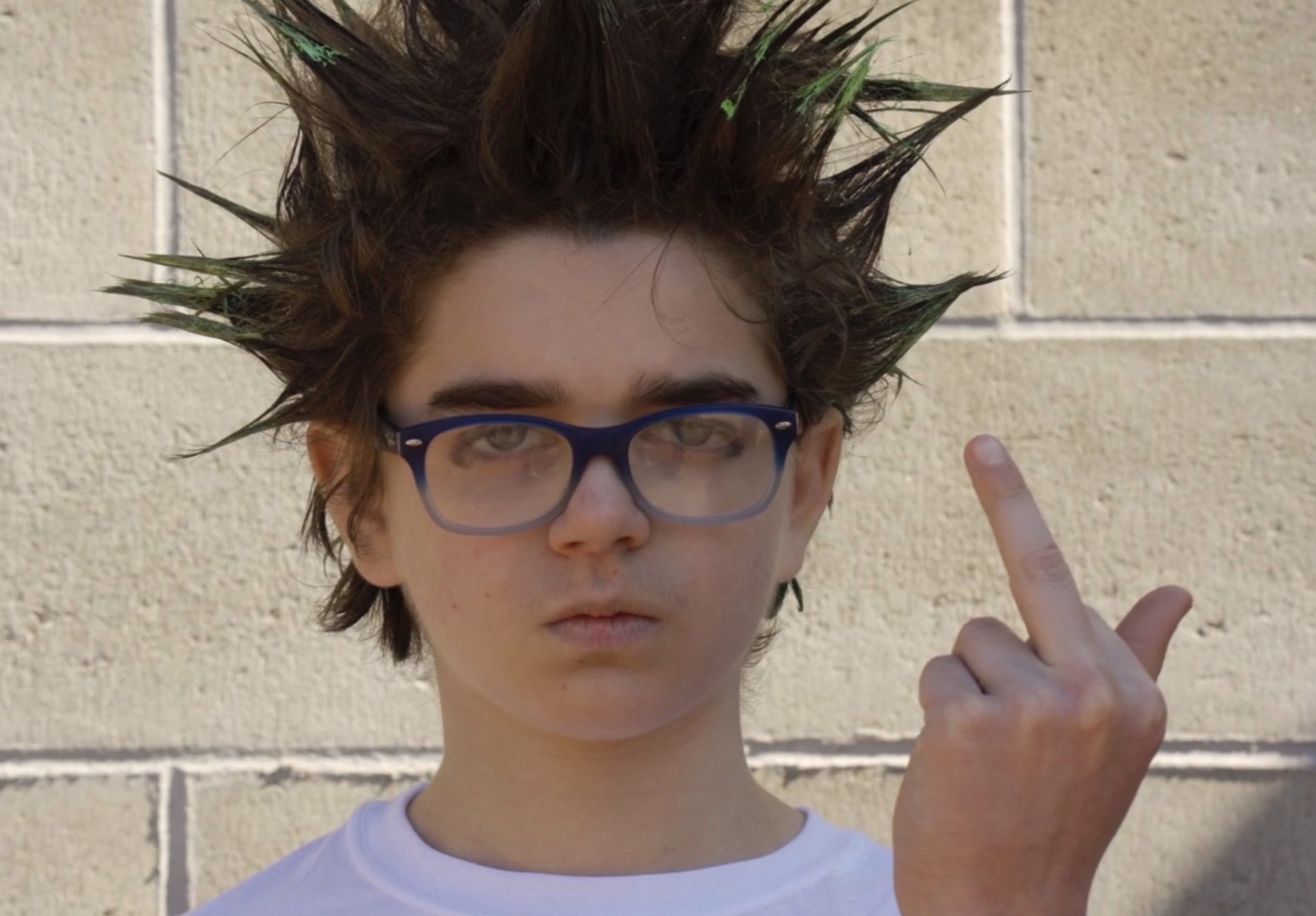 Limited-Time Couch Viewing: Show Me Shorts Online