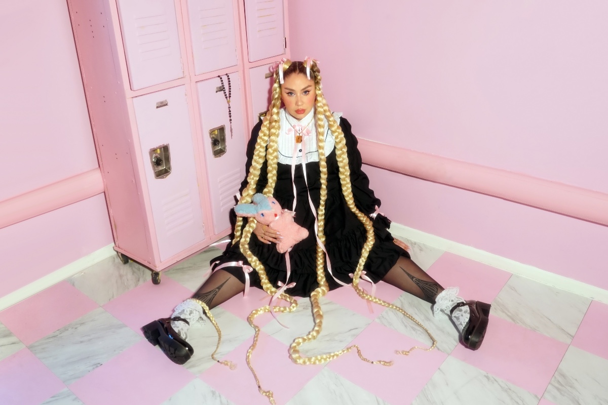 Theia Returns to Stylish Alt-Pop on New Single, &#8216;Crucified By U&#8217;