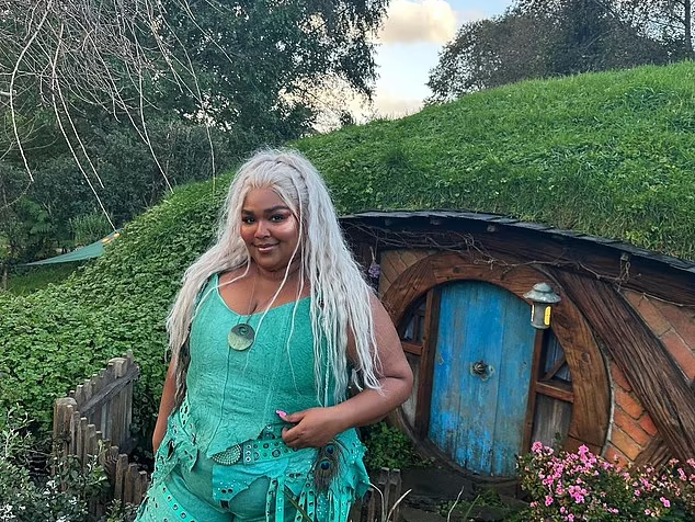 Lizzo Performs &#8216;Lord of the Rings&#8217; Theme Dressed as Legolas During Hobbiton Visit