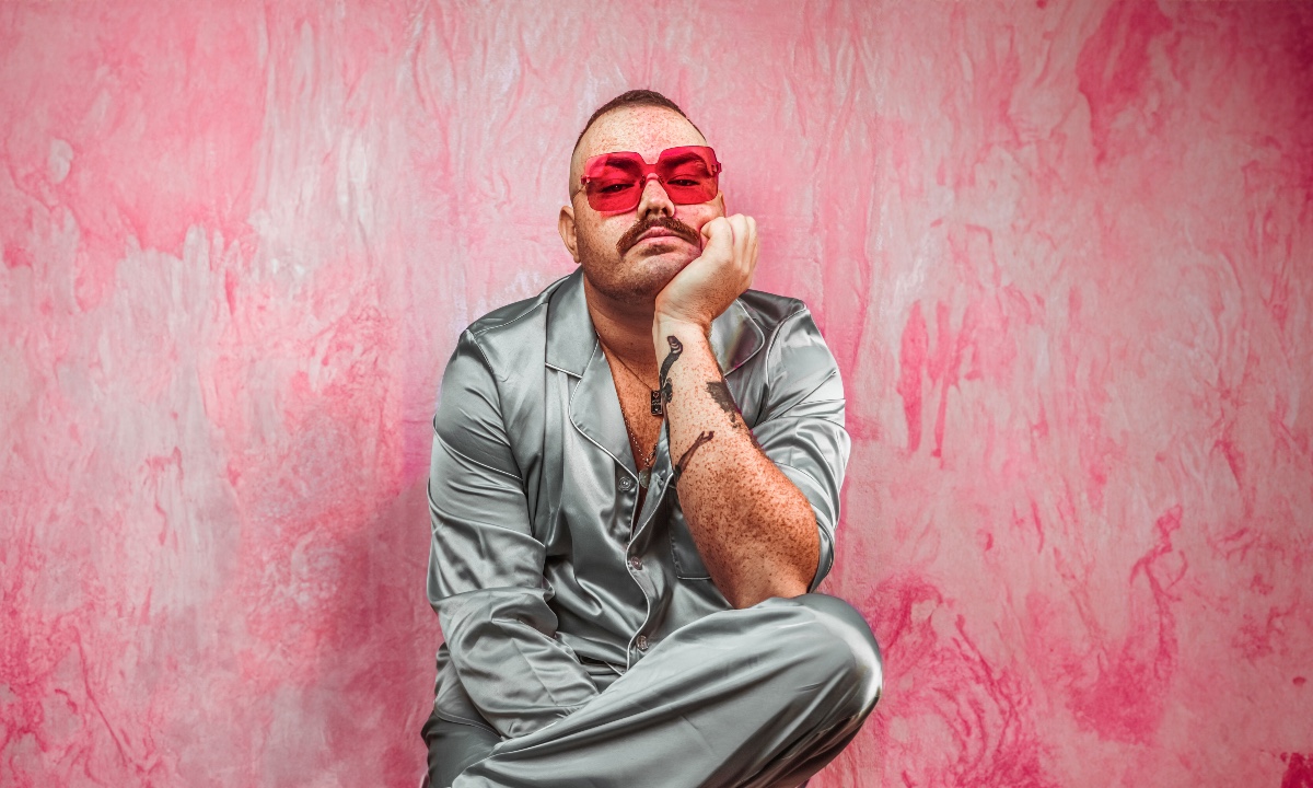 Saint Lane Swerves to Drum and Bass on &#8216;infinite money glitch&#8217;