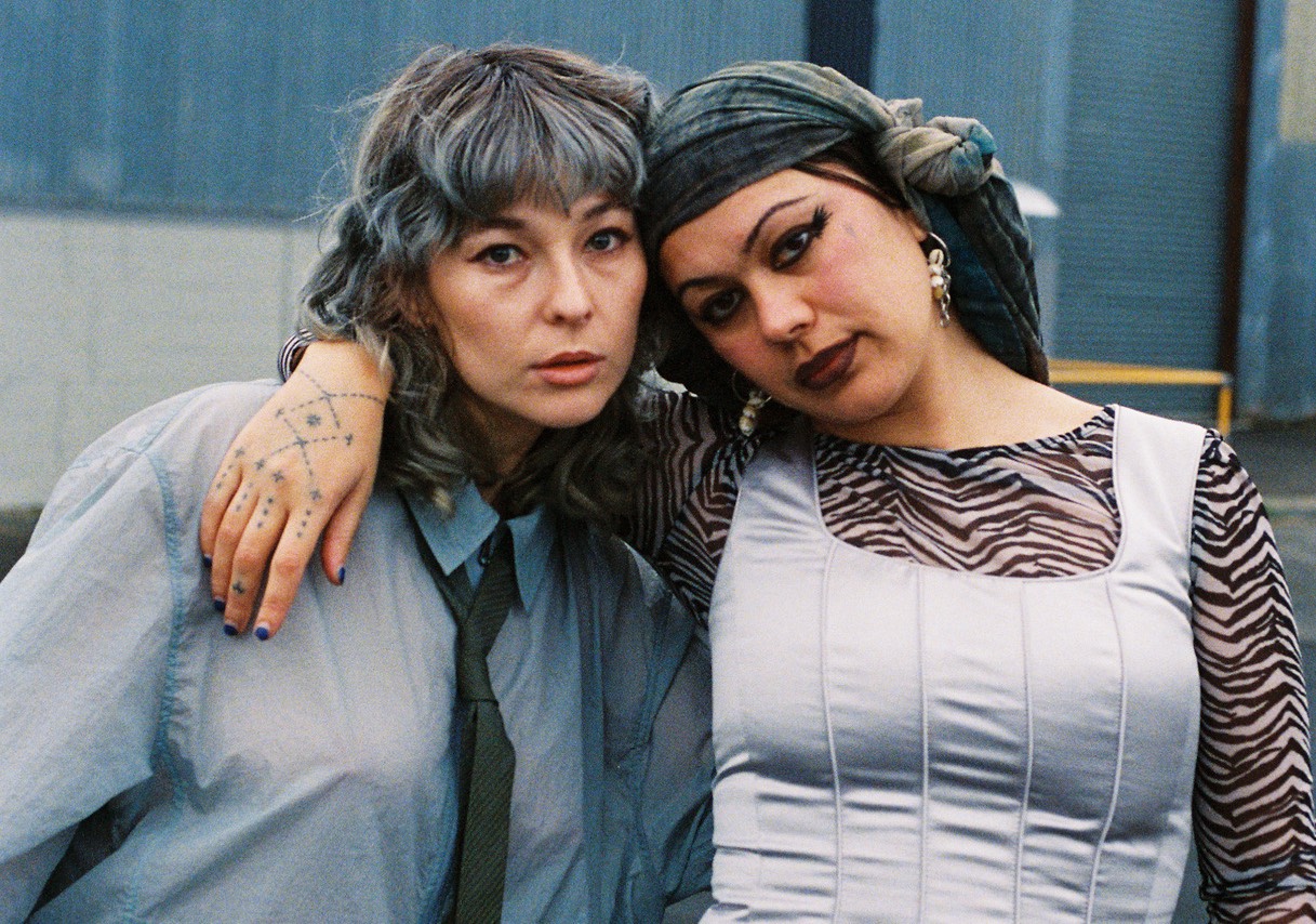 Meet PollyHill &#038; Samara Alofa&#8217;s Queer Music Community