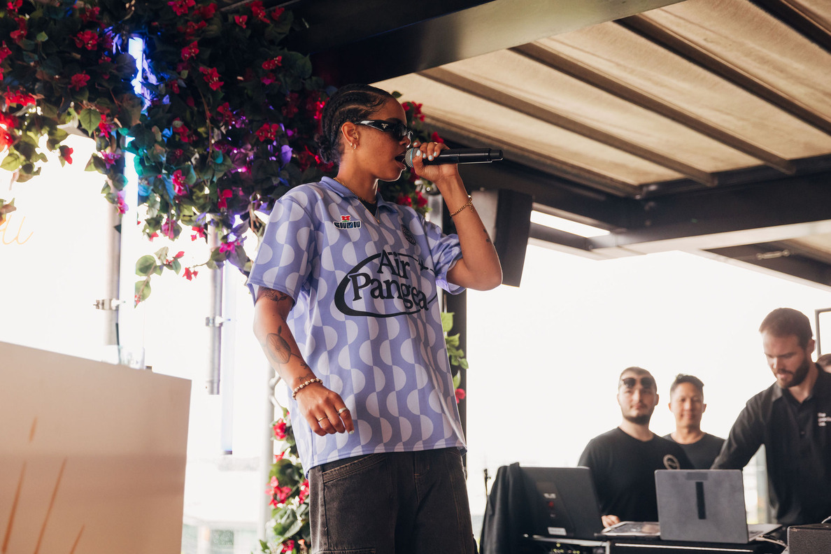 Jim Beam Welcome Sessions Closes First New Zealand Show With JessB