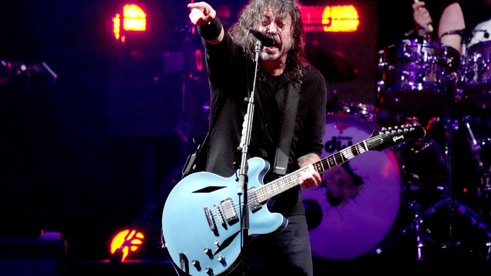 Watch Jack Black Join Foo Fighters to Cover AC/DC&#8217;s &#8216;Big Balls&#8217; in New Zealand