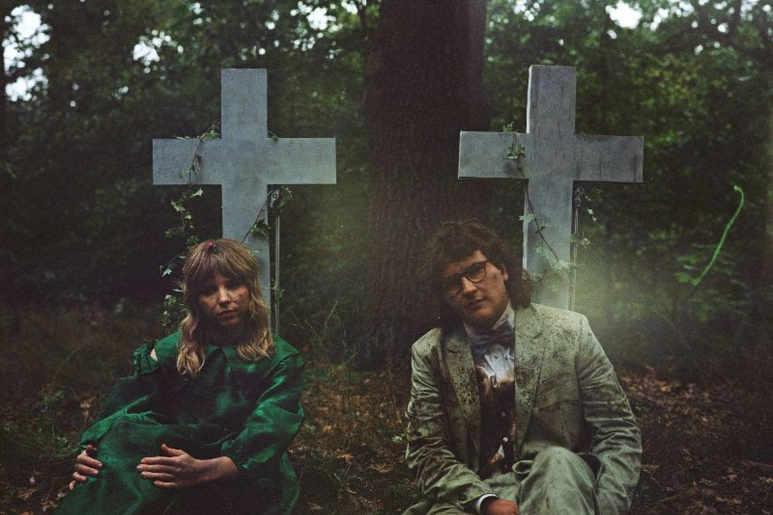 Earth Tongue Drop Dead Gorgeous ‘Grave Pressure’ Video