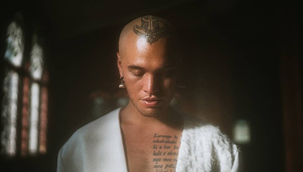 Stan Walker Shares Healing Journey on New Waiata ‘KI TAKU AWA’
