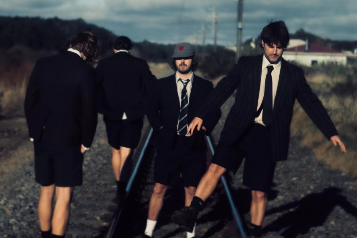 Daily J Fight the Monday Blues with New Single ‘Sunday Stitches’