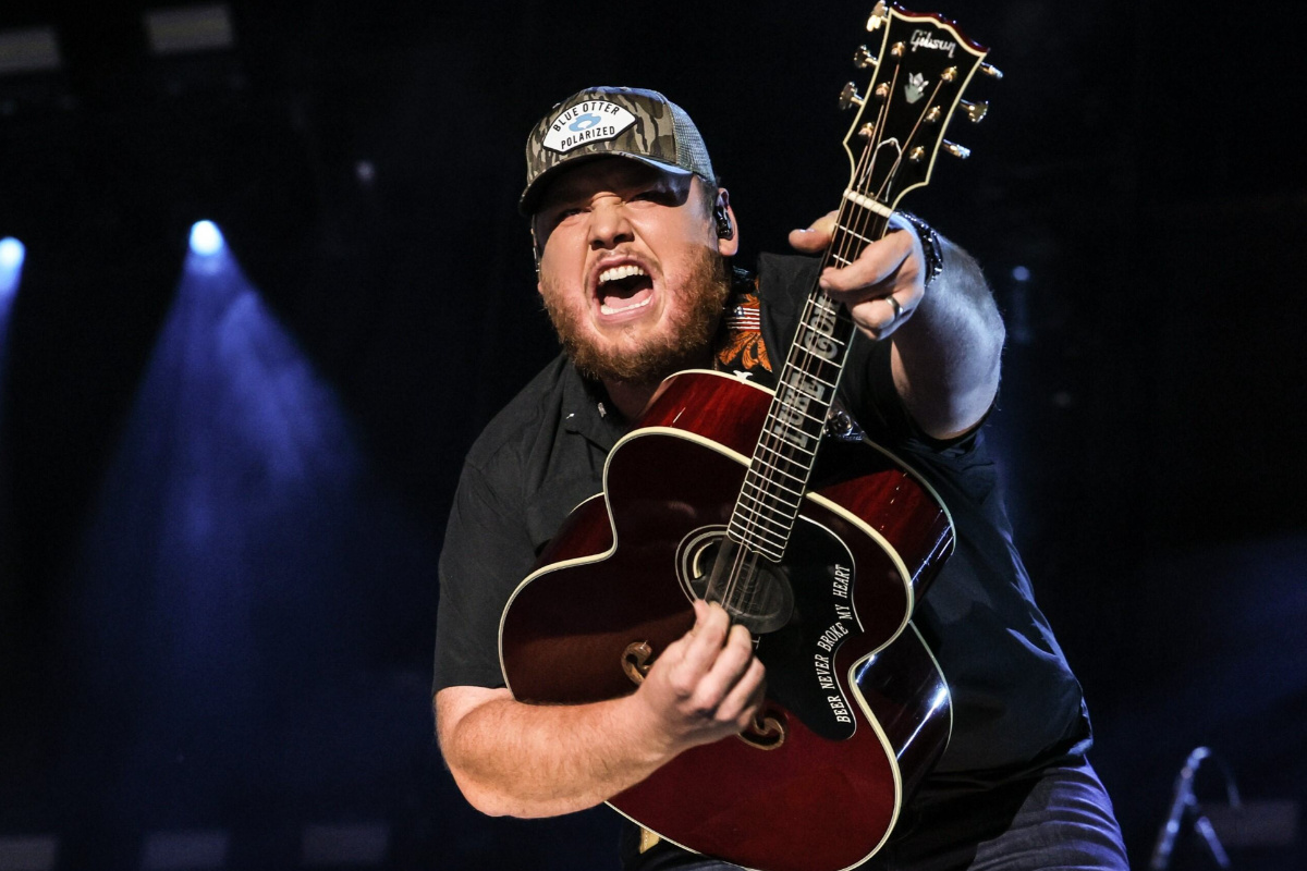 Luke Combs Announces Australia and New Zealand Stadium Tour