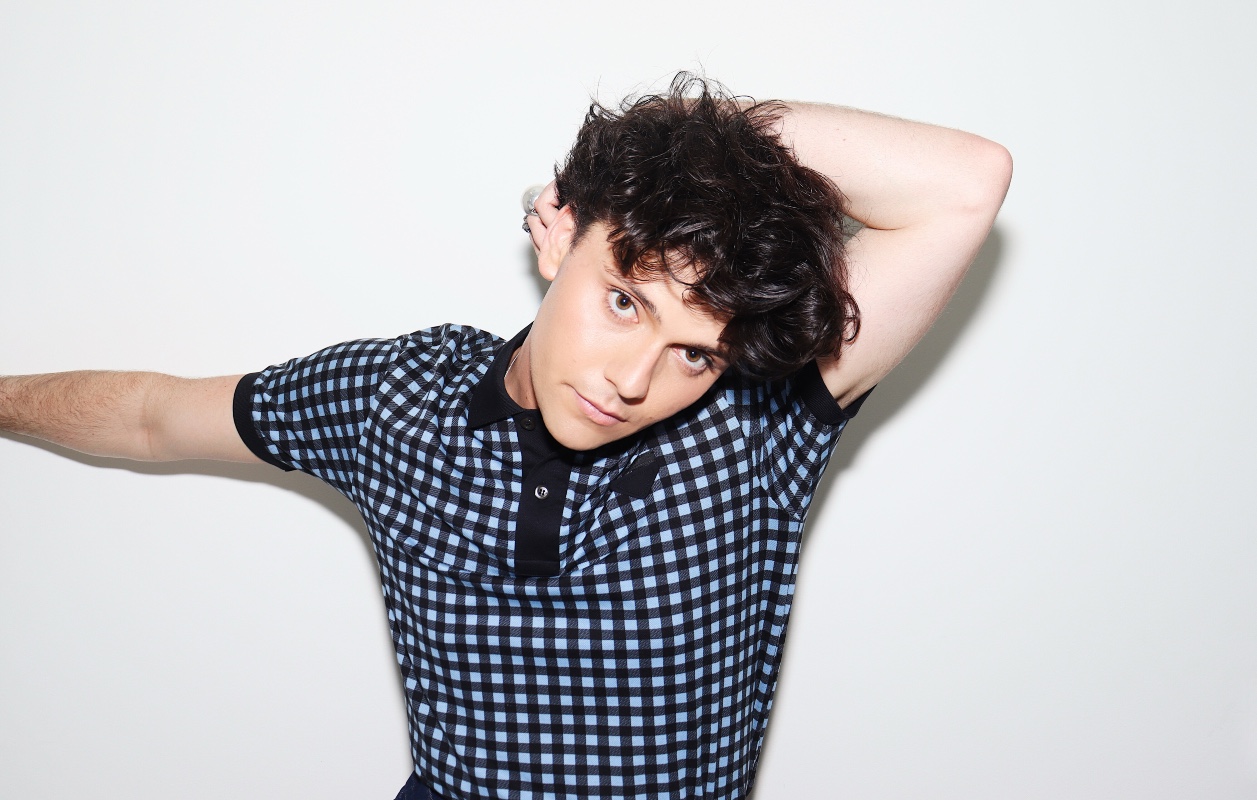 Luca George Is More Vulnerable Than Ever on New Single ‘Before You Hold Me’