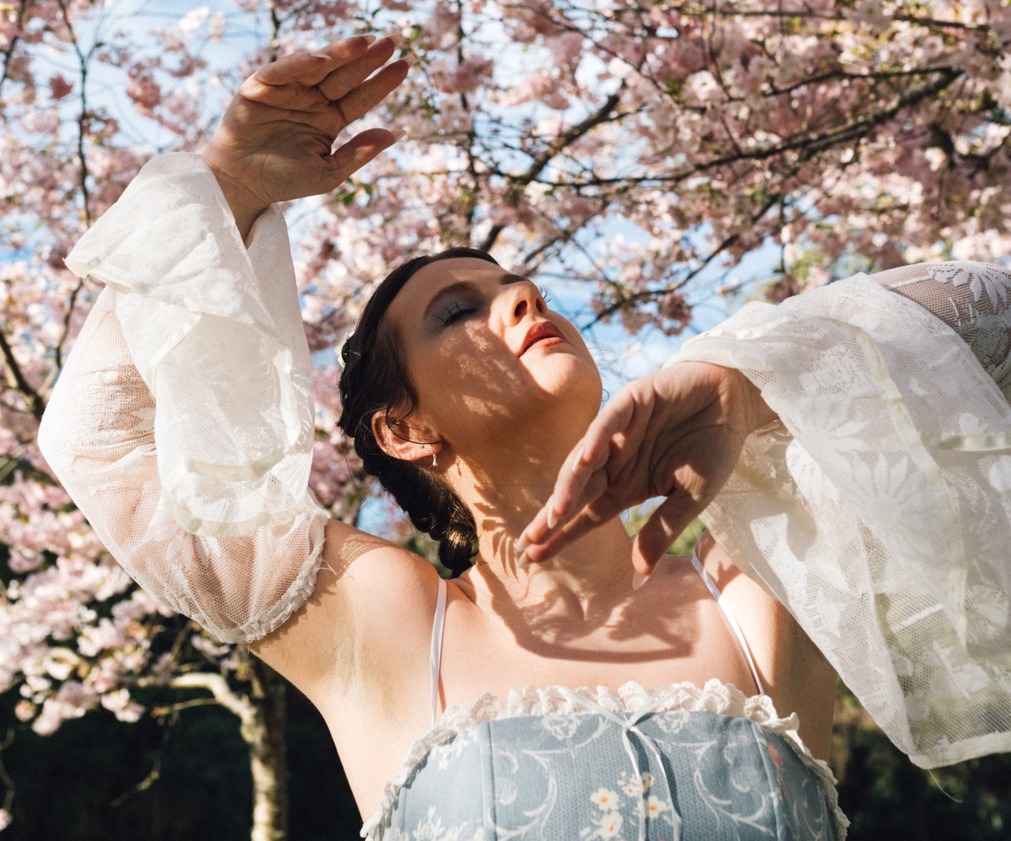 ‘In My Room’ With Mousey