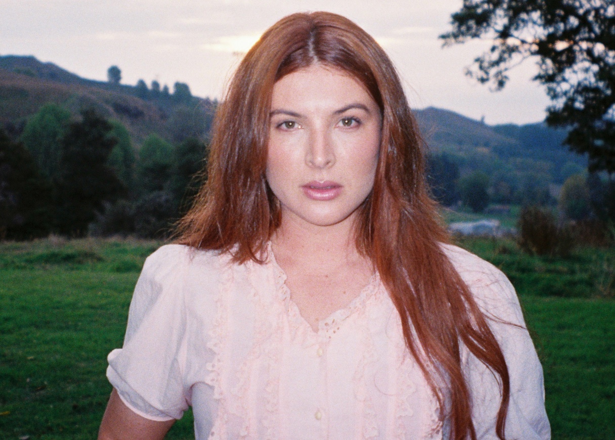 Georgia Lines Reminds Herself of What&#8217;s Important on &#8216;Wonderful Life&#8217;