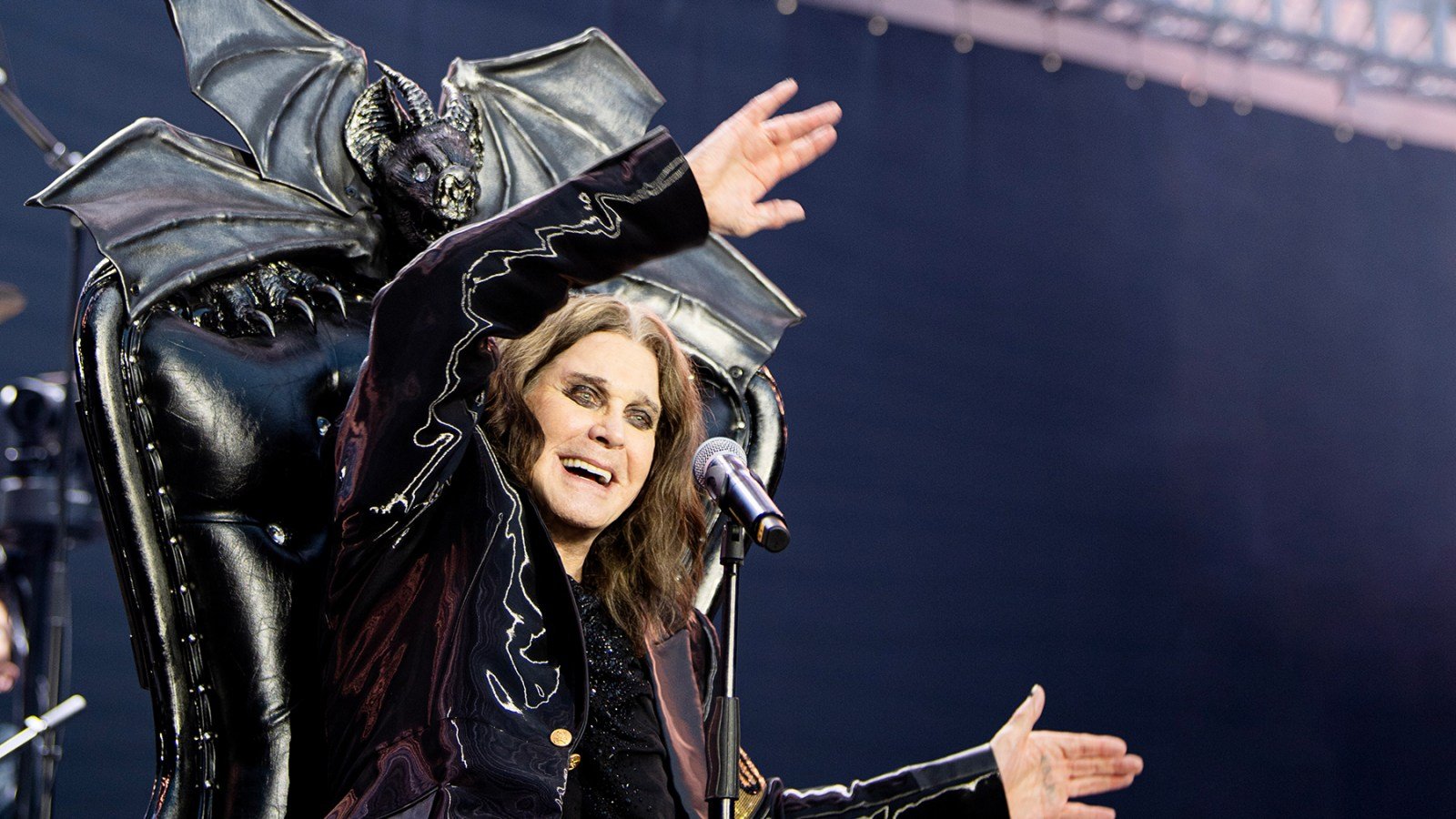 Watch Ozzy Osbourne Sing 'Paranoid' in Final Live Performance