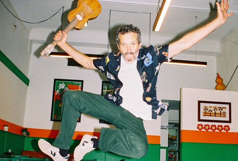 &#8216;I Was Almost Obsessively Trying to Not Be Funny&#8217;: Flight of the Conchords&#8217; Bret McKenzie&#8217;s Journey From Music to Comedy &#038; Back Again