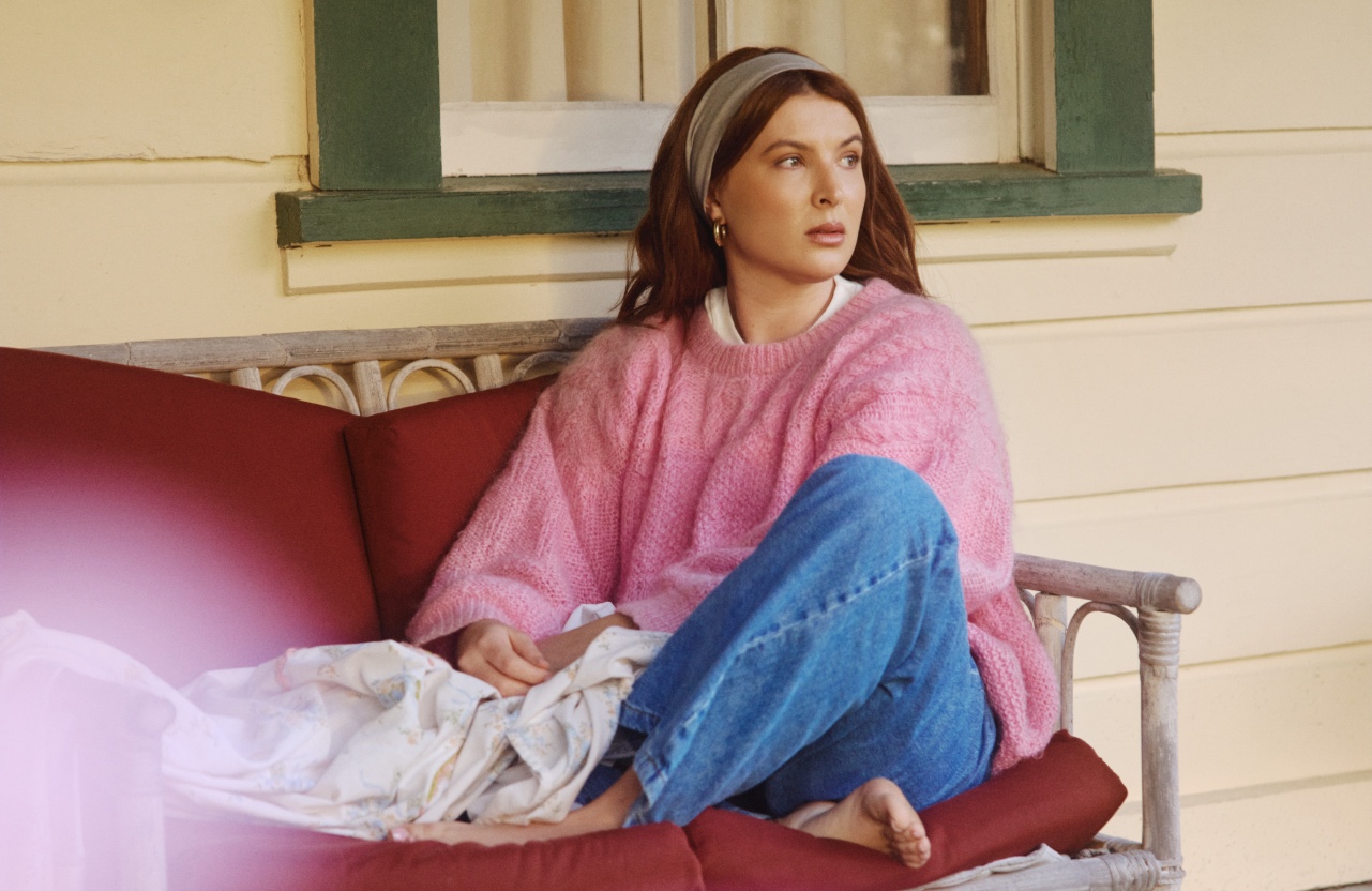 &#8216;Struck a Chord Deep Within Me&#8217;: How Chris Martin and Poetry Inspired Georgia Lines&#8217; Stunning New EP