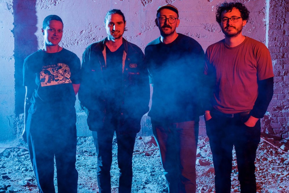 Album You Need to Know: Asta Rangu, &#8216;ENTRTNMNT&#8217;