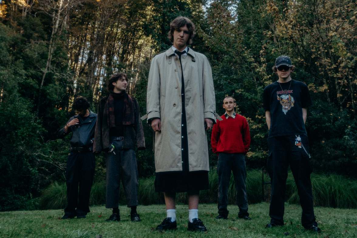 Meet Ambitious and Theatrical Alternative Rockers IVY