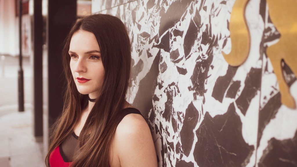 A Pop Star Is Embroiled in a Legal Battle with a New Zealand Label. She Just Wants to Be a &#8216;Normal Musician&#8217; Again