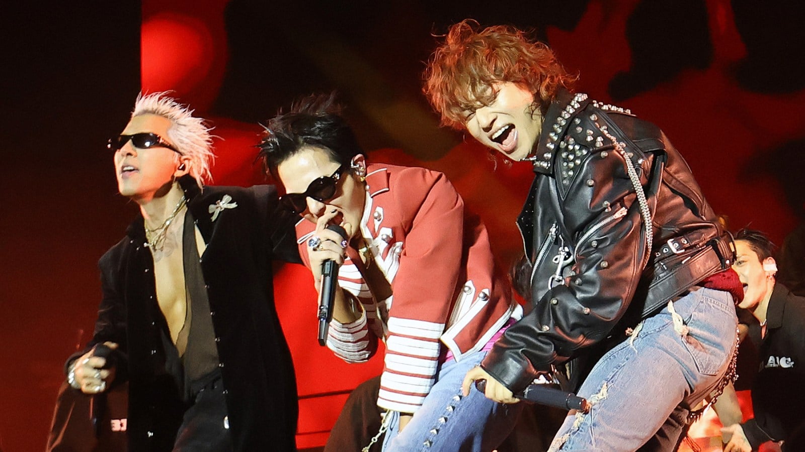 BIGBANG Announce Sydney Stadium Show BIGBANG have announced a 31-show 20th anniversary stadium world tour beginning in August, with members G-Dragon, Taeyang, and Daesung performing across Asia, North America, Europe and Australia, includi…
