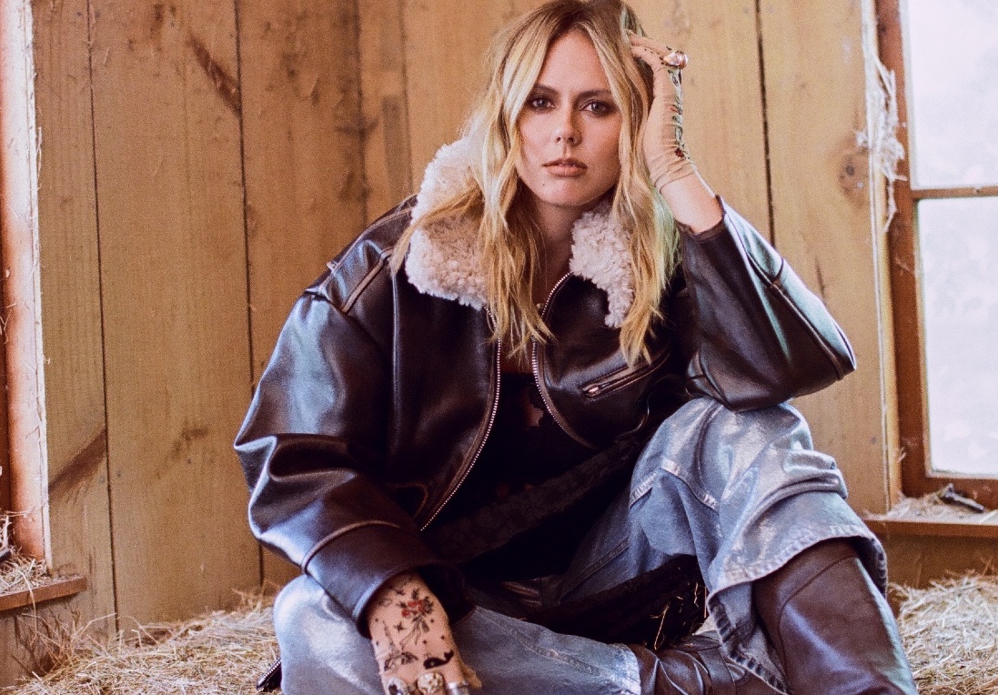 Greta van den Brink Was Once Lisa Kudrow&#8217;s Stunt Double. Now She&#8217;s Entering Music with Her Debut Album
