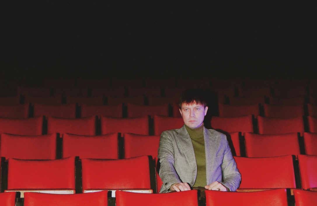 Anthonie Tonnon Announces World Tour, First New Music in 3 Years