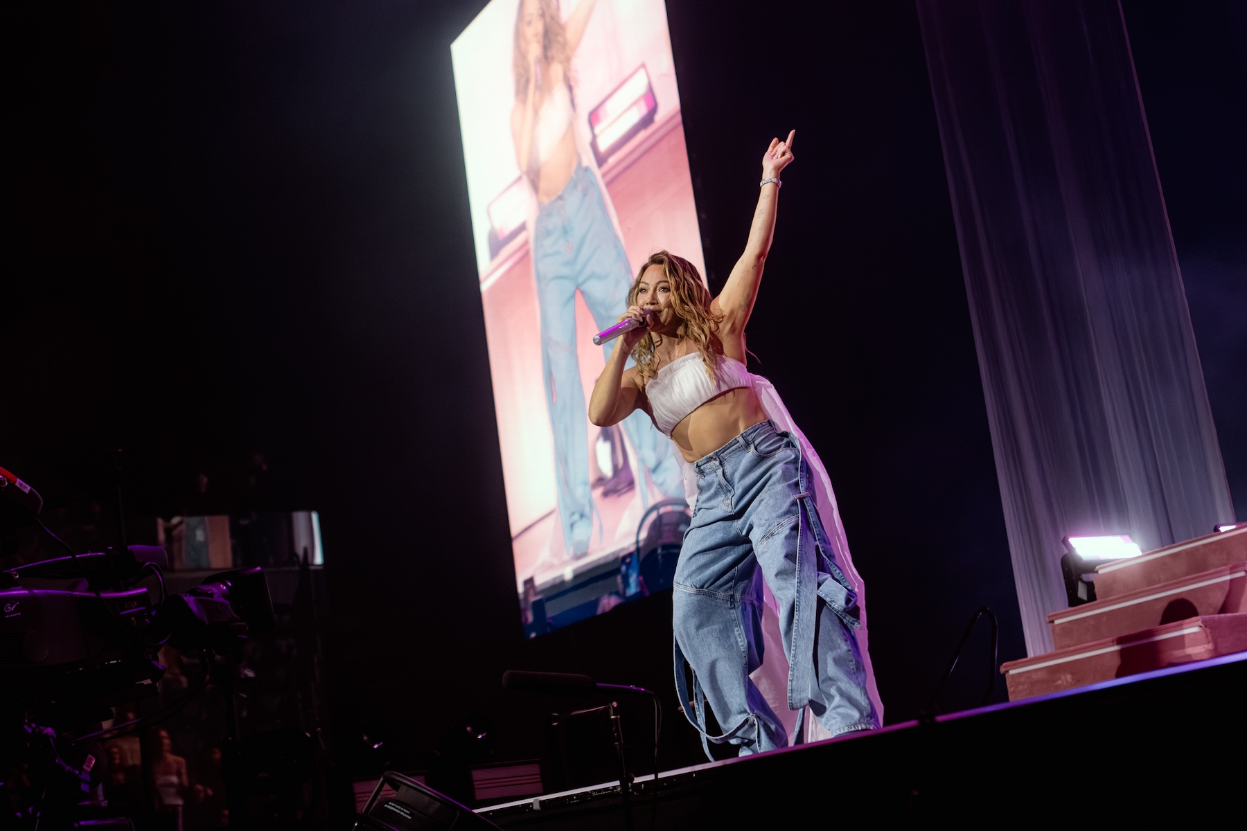 Hilary Duff Opens Australia and NZ Tour in Auckland With a 2000s Sleepover: Live Review