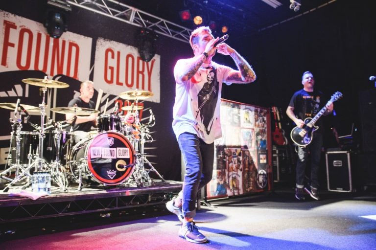 New Found Glory performing at the Metro Theatre.