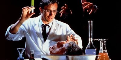 Jeffrey Combs in Re-Animator