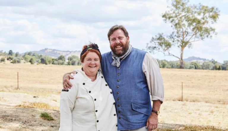 Jacobson and Szubanski in The BBQ