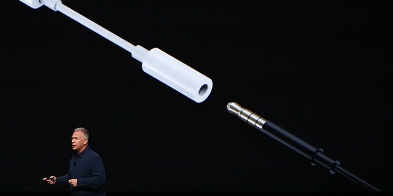 iphone-dongle