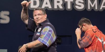 Farts at the darts