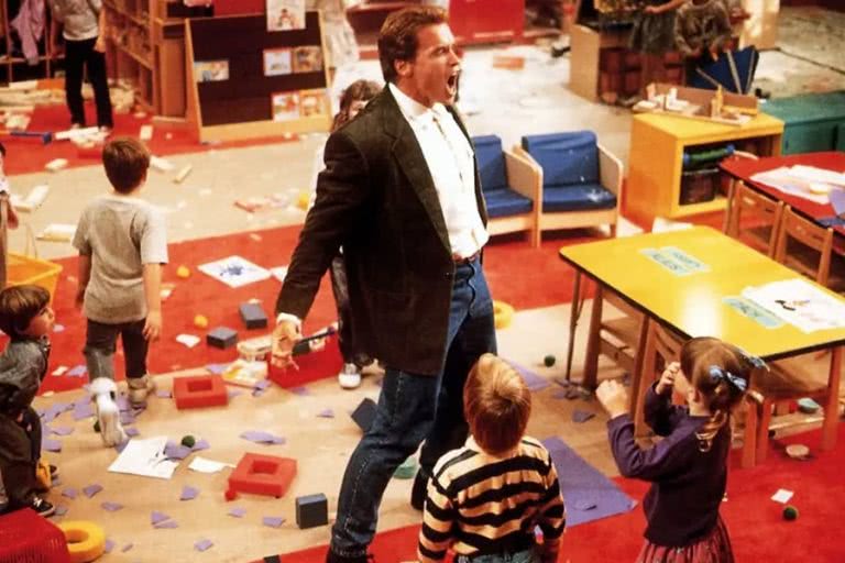 kindergarten cop classroom scene