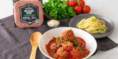 Meatless product Beyond Beef mince with spag bol