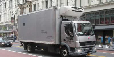 Refrigerated food truck