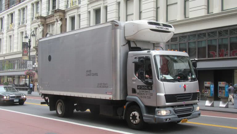 Refrigerated food truck