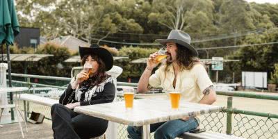 Young Henrys drop new beer ’Bowlo Bitter’ with help from Caitlin Harnett & The Pony Boys