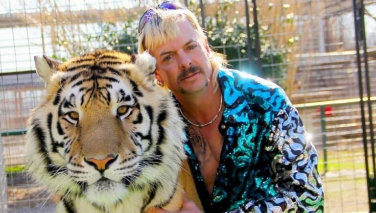 Joe Exotic thinks a '90 Day Fiancé' star will help get him pardoned by Joe Biden