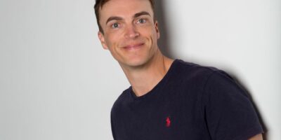 Talented Aussie comedian Elliot Loney submits audition tape for 'SNL'