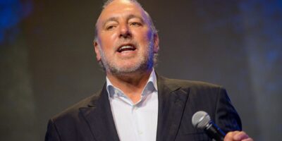 hillsong founder brian houston