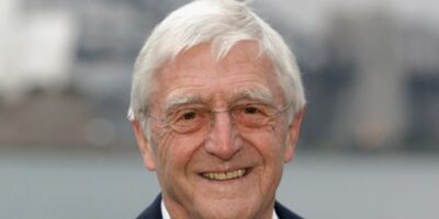 Sir Michael Parkinson apologises for that infamous Meg Ryan interview