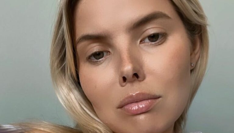 Olivia Frazer shared her blocked list