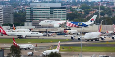 Qantas warns delays