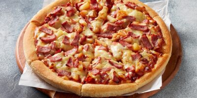 Pizza Hut is giving away 35,000 free pizzas this month