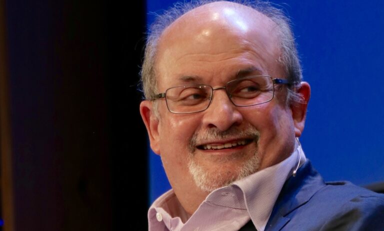 Salman Rushdie Stabbed