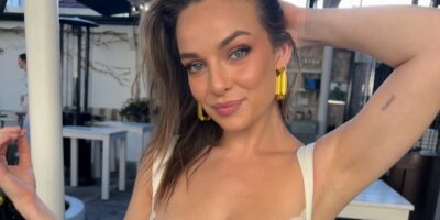 Abbie chatfield reveals her dream date on her podcast