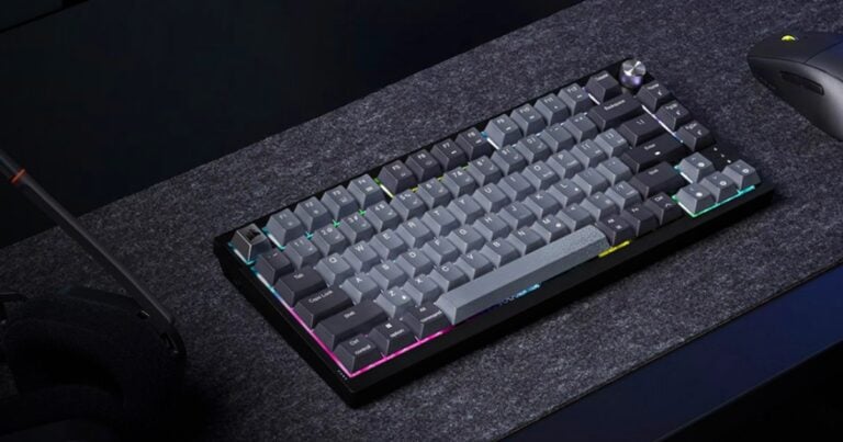 Corsair K65 Plus Wireless