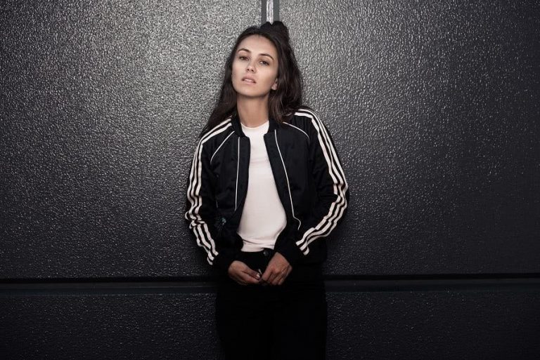 Amy Shark spotted on 'Celebrity Apprentice Australia 2022'