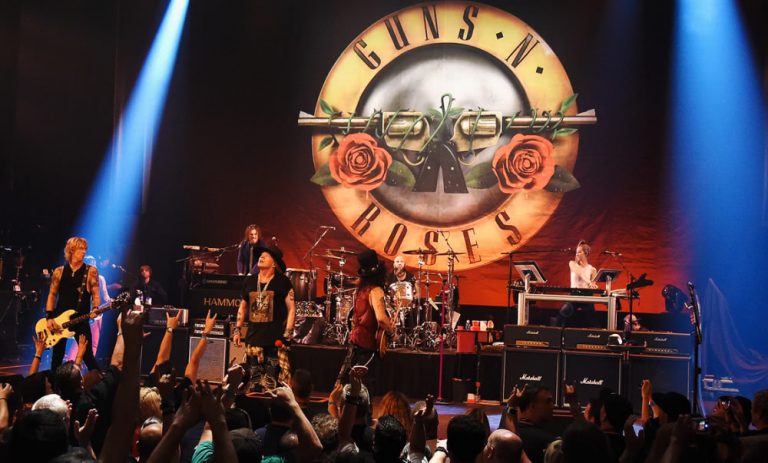 guns n roses live at the apollo