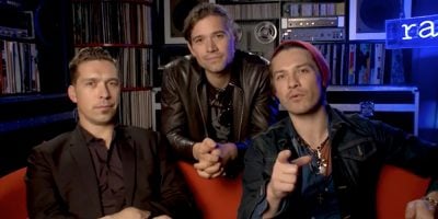 Screenshot of Hanson hosting 'Rage'