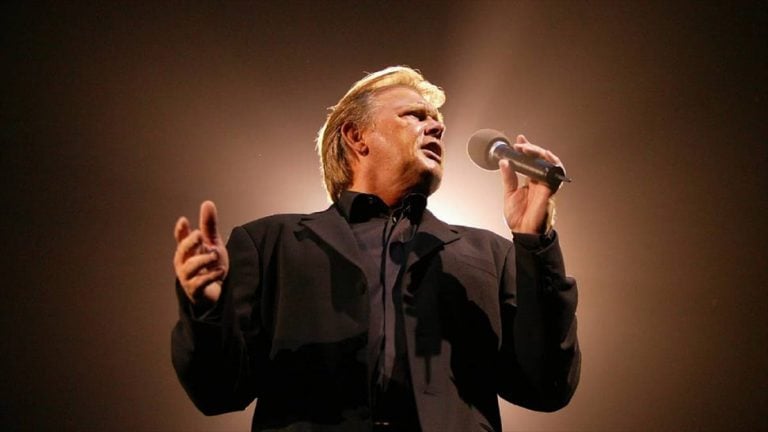 Australian music legend John Farnham performing live