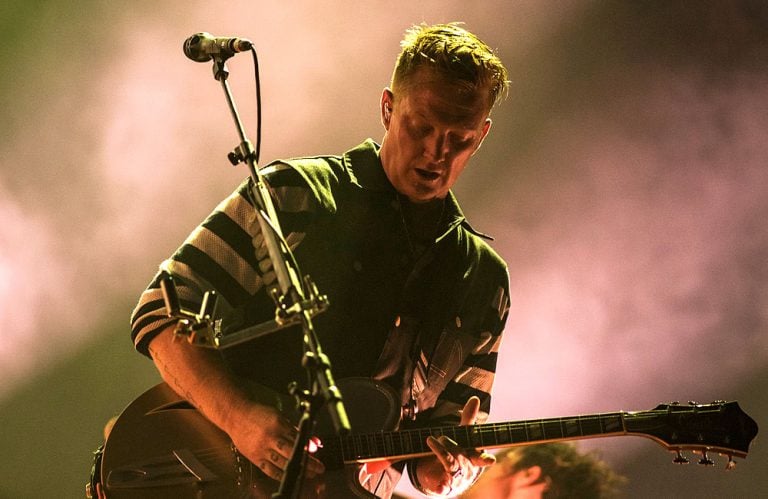 Josh Homme plays live