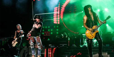 Gun N' Roses, who recently dedicated an AC/DC cover to George Young, performing live